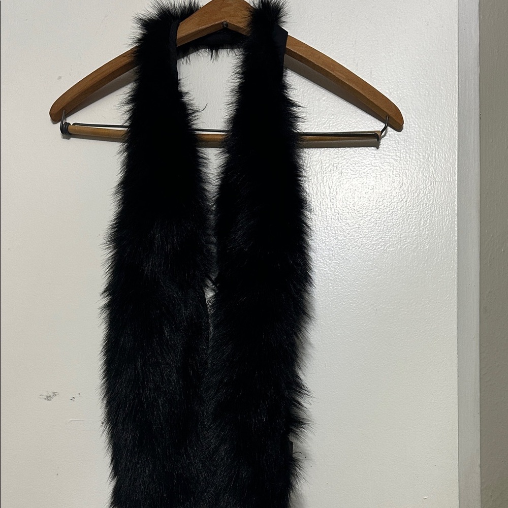 Elegant Black Faux Fur Scarf